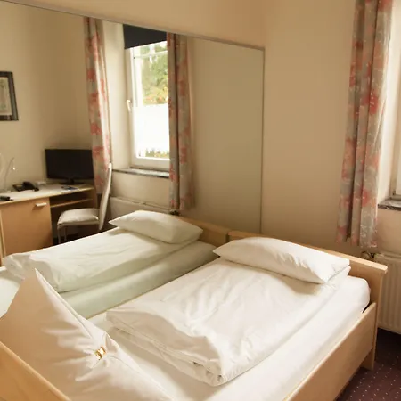 Moerser Hof Hotell 3*