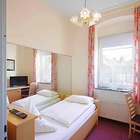 Otel Moerser Hof 3*